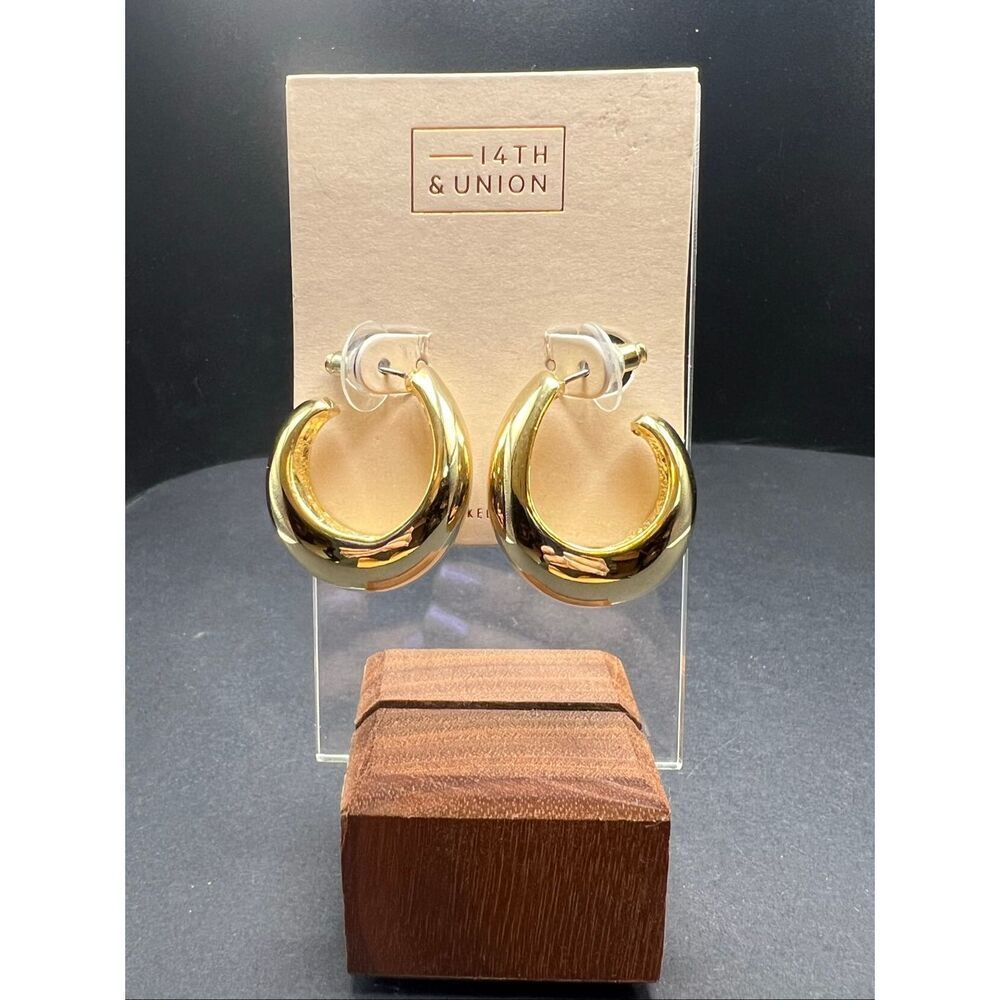 New 14th & Union Chunky Teardrop Pear Gold Tone Nickel Free Hoop Earrings